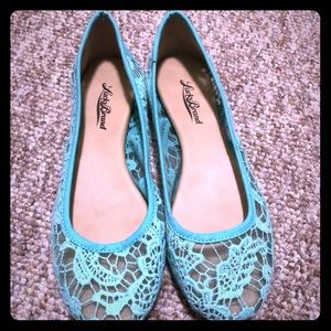 Never Worn teal women’s flats!
